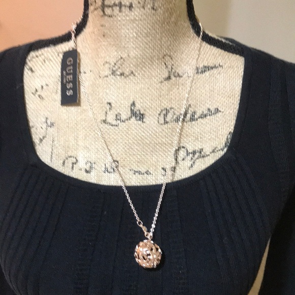 Guess Jewelry - Guess pocket full of posies flower ball rhinestone pendant necklace new